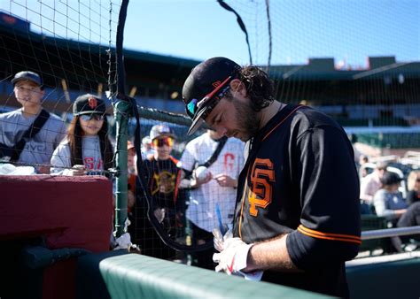 SF Giants injuries: Brandon Crawford speaks about his knee; González has back surgery, but there’s also good news